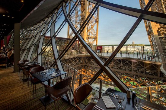 15 Restoran Romantis di Paris yang Cocok untuk Bulan Madu