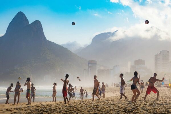 15 Rekomendasi Tempat Wisata Terbaik di Brasil