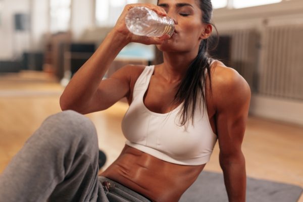 Inilah Beberapa Manfaat Minum Air Putih Saat Perut Kosong yang Wajib Anda Ketahui